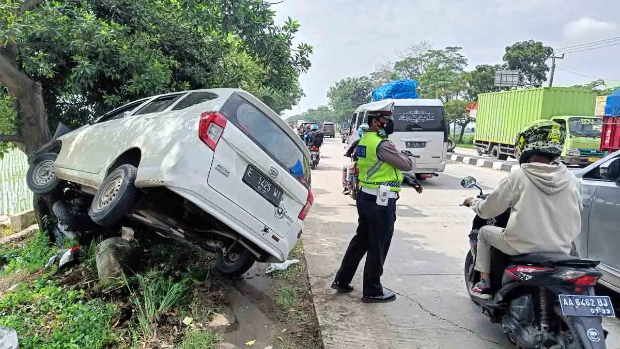 Kecelakaan di Jalur...