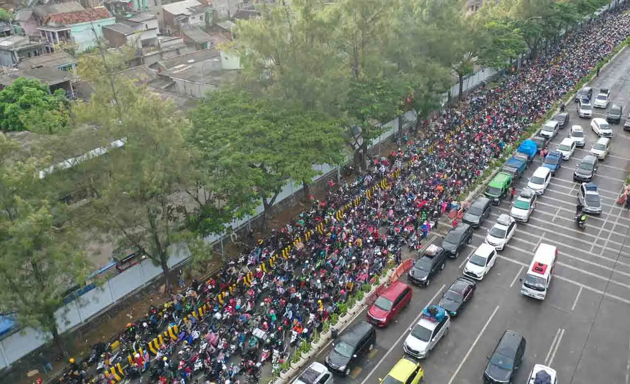 Lautan Pemudik Motor...