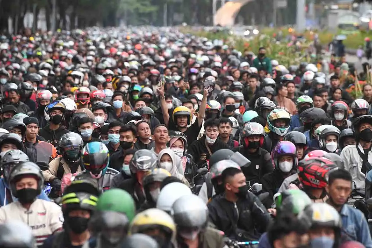 Lautan Pemudik Motor...