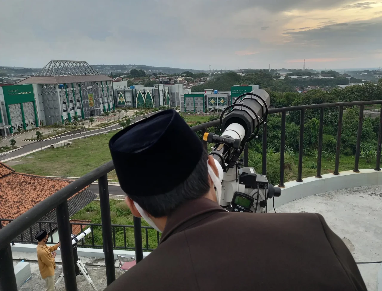 Tim Rukyatul Hilal UIN...