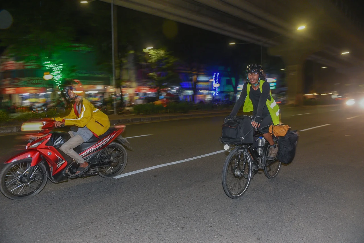 Mudik Pakai Sepeda dari...