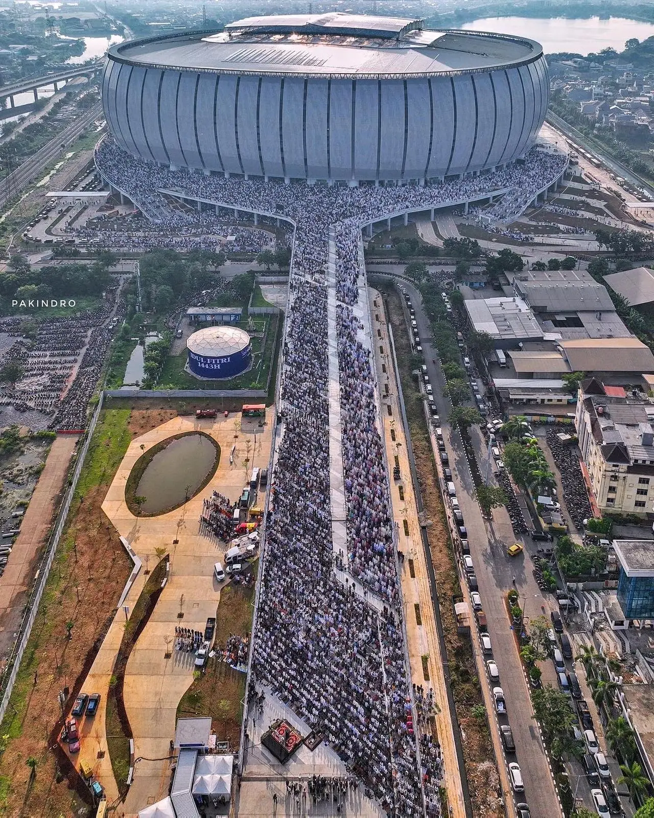 Foto Udara Suasana Salat...