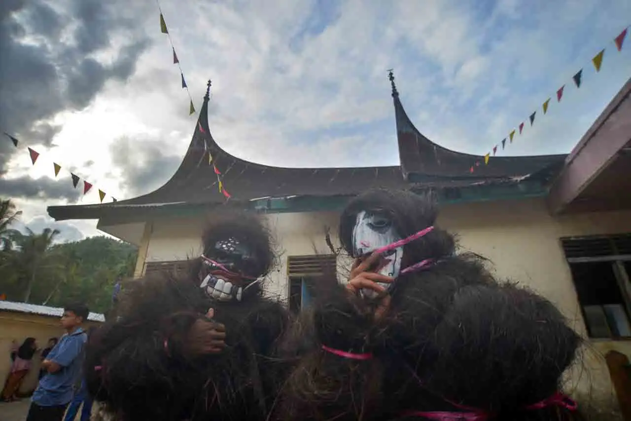 Tradisi Simuntu di Tanah...