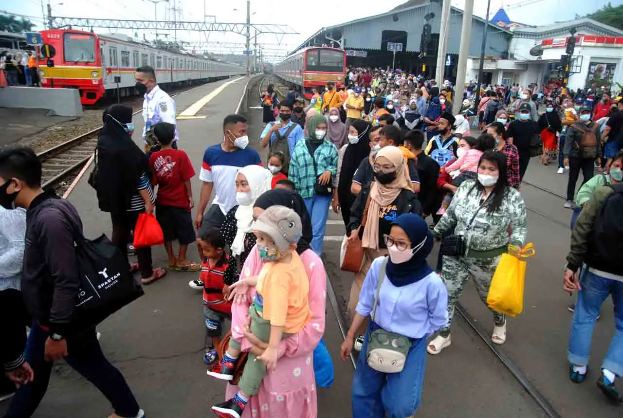 Kepadatan Penumpang...