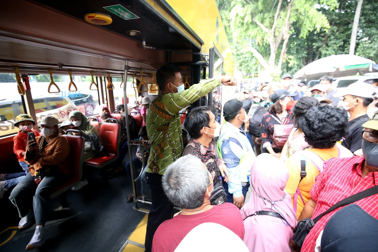 Warga Ibu Kota Rela...