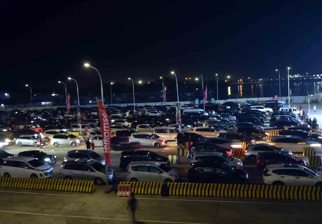Arus Balik Lebaran di...