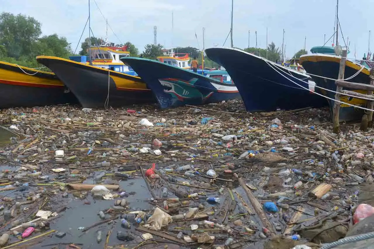 Sampah Botol Plastik...