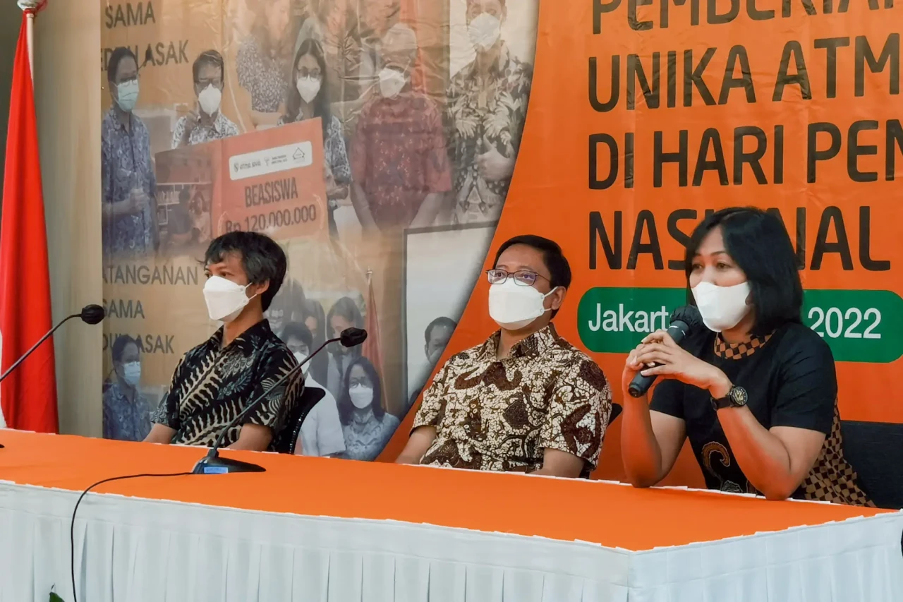 Unika Atmajaya Sumbang...