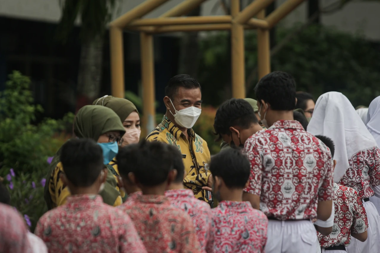 Halal Bihalal di Hari...