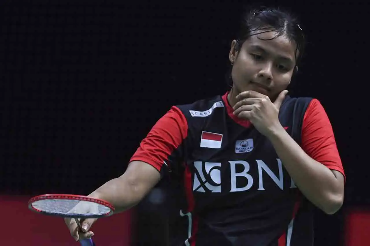 Komang Ayu Dikalahkan...