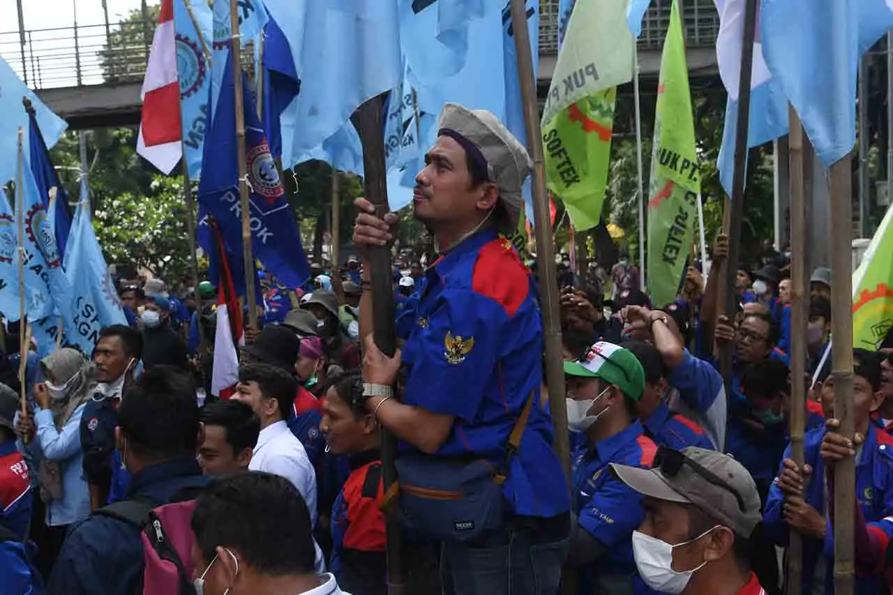 Aksi Buruh Serikat Pekerja...