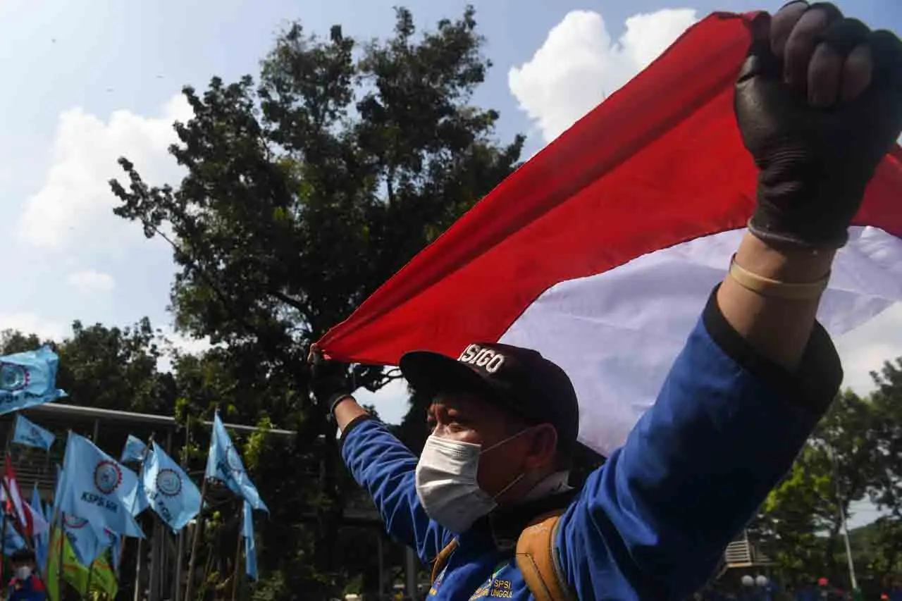 Aksi Buruh Serikat Pekerja...