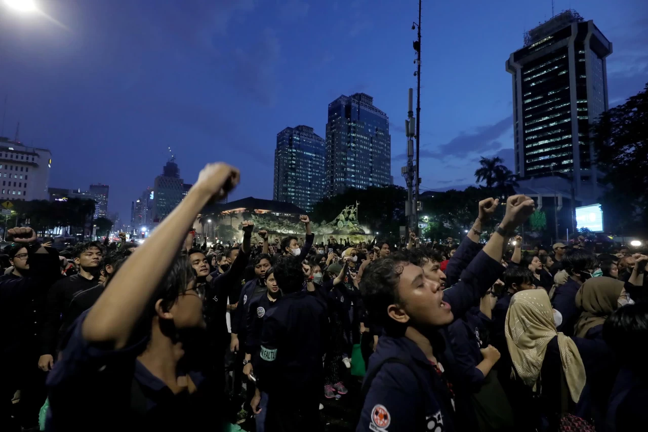 Aksi Peringatan 12 Mei...