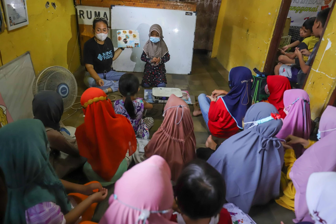 Sambut Hari Buku Nasional,...