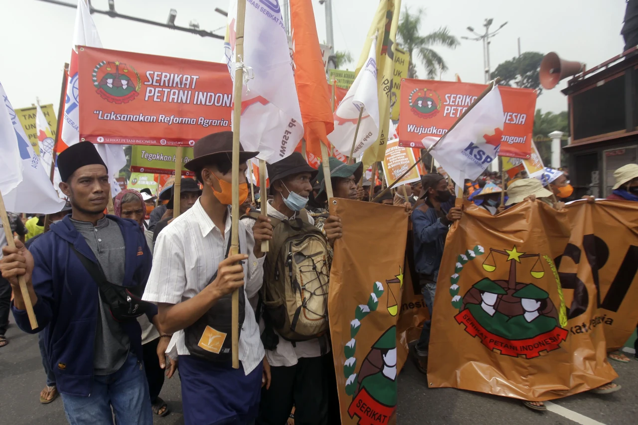 Peringati May Day, Ribuan...