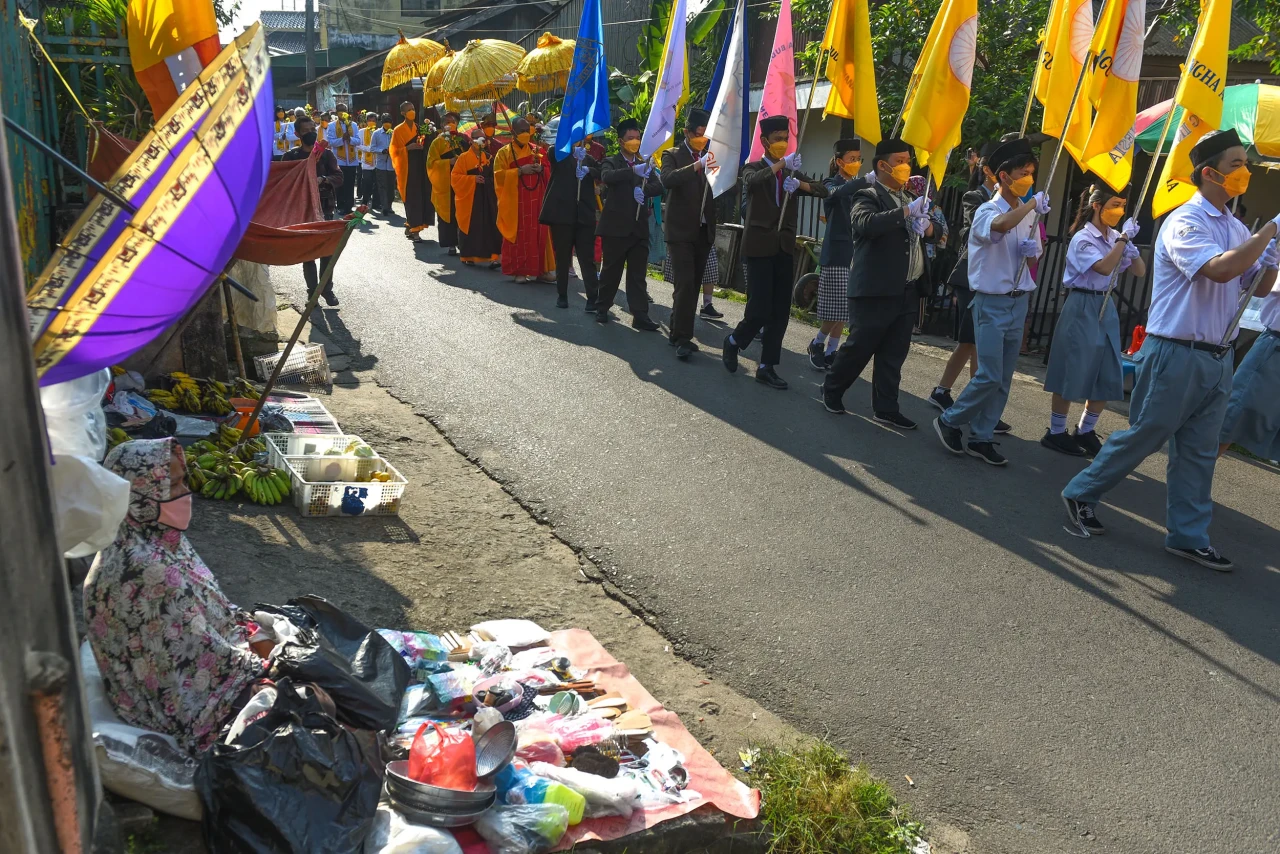 Puja Bakti Waisak Jelang...