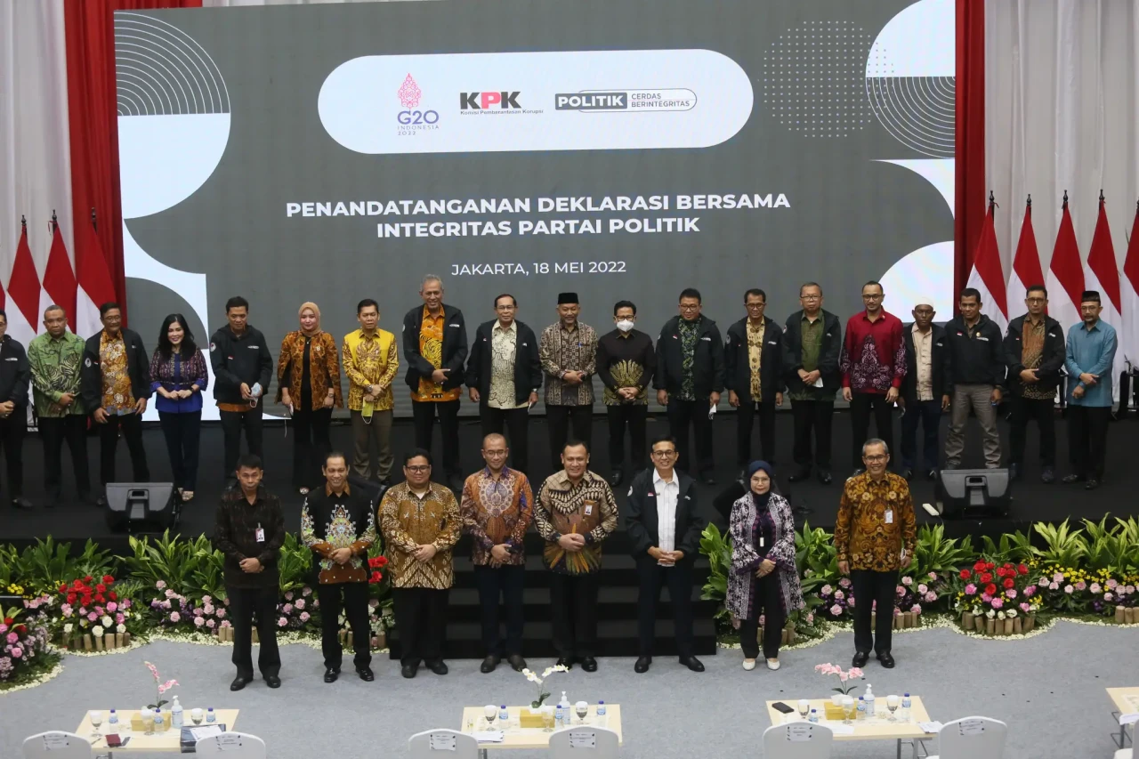 Penandatanganan Pakta...
