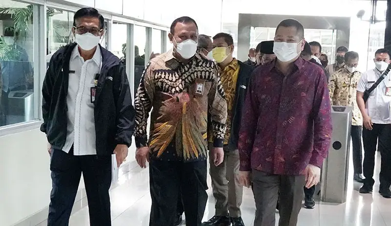 KPK Undang 20 Parpol...