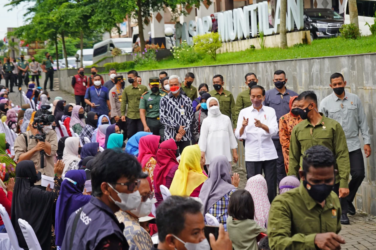 Cek Ketersediaan Minyak...