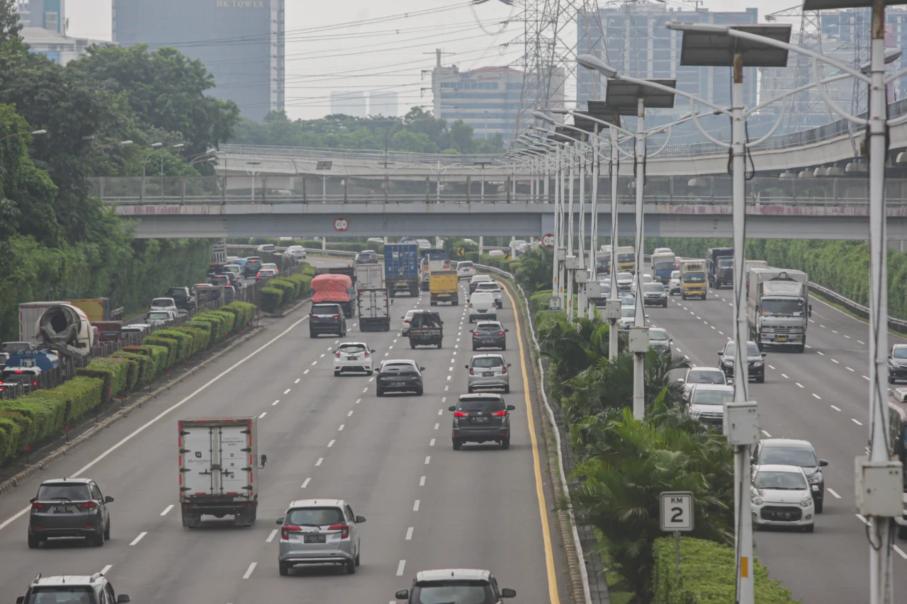 Bayar Tol Tanpa Henti...