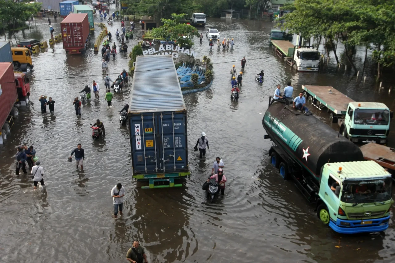 Penampakan Pelabuhan...