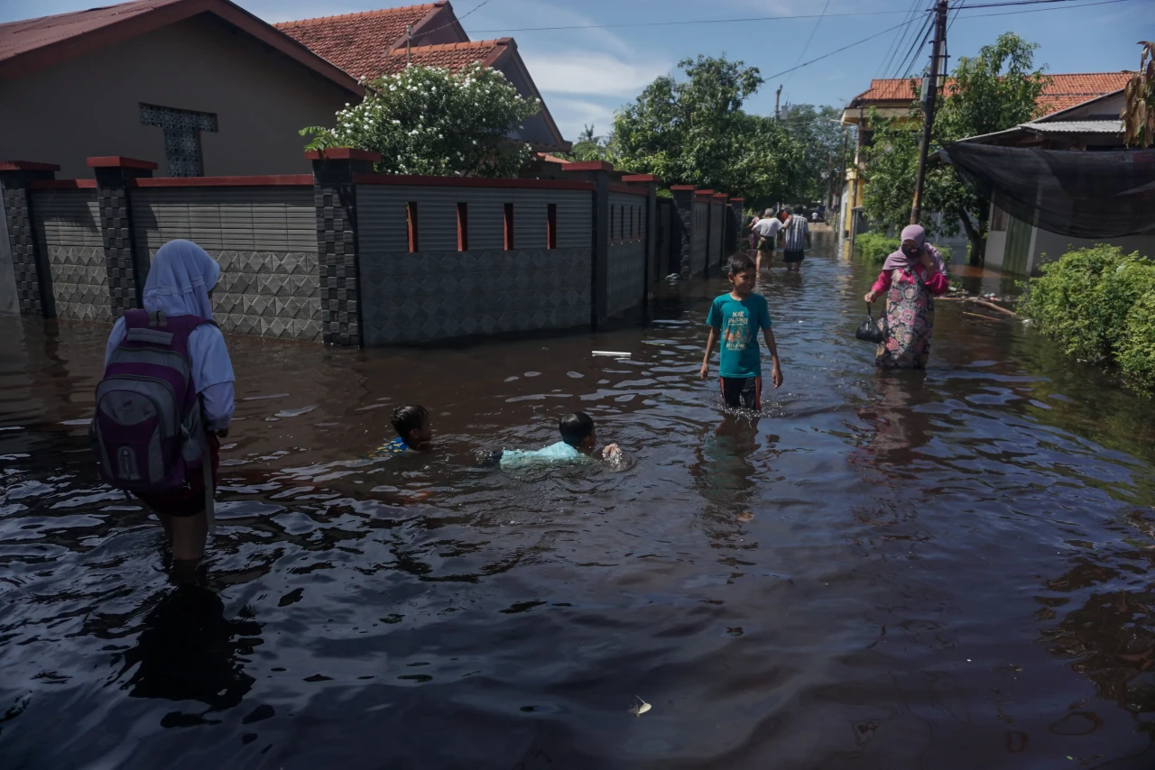 Banjir Rob Landa Kota...
