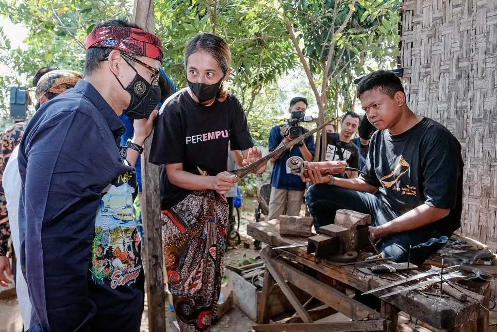 Menteri Sandiaga Uno...