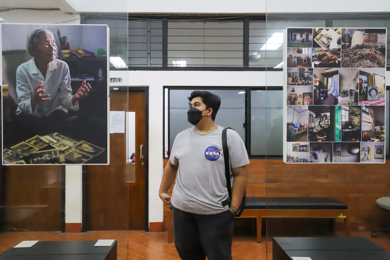 Pameran Foto Bertajuk...