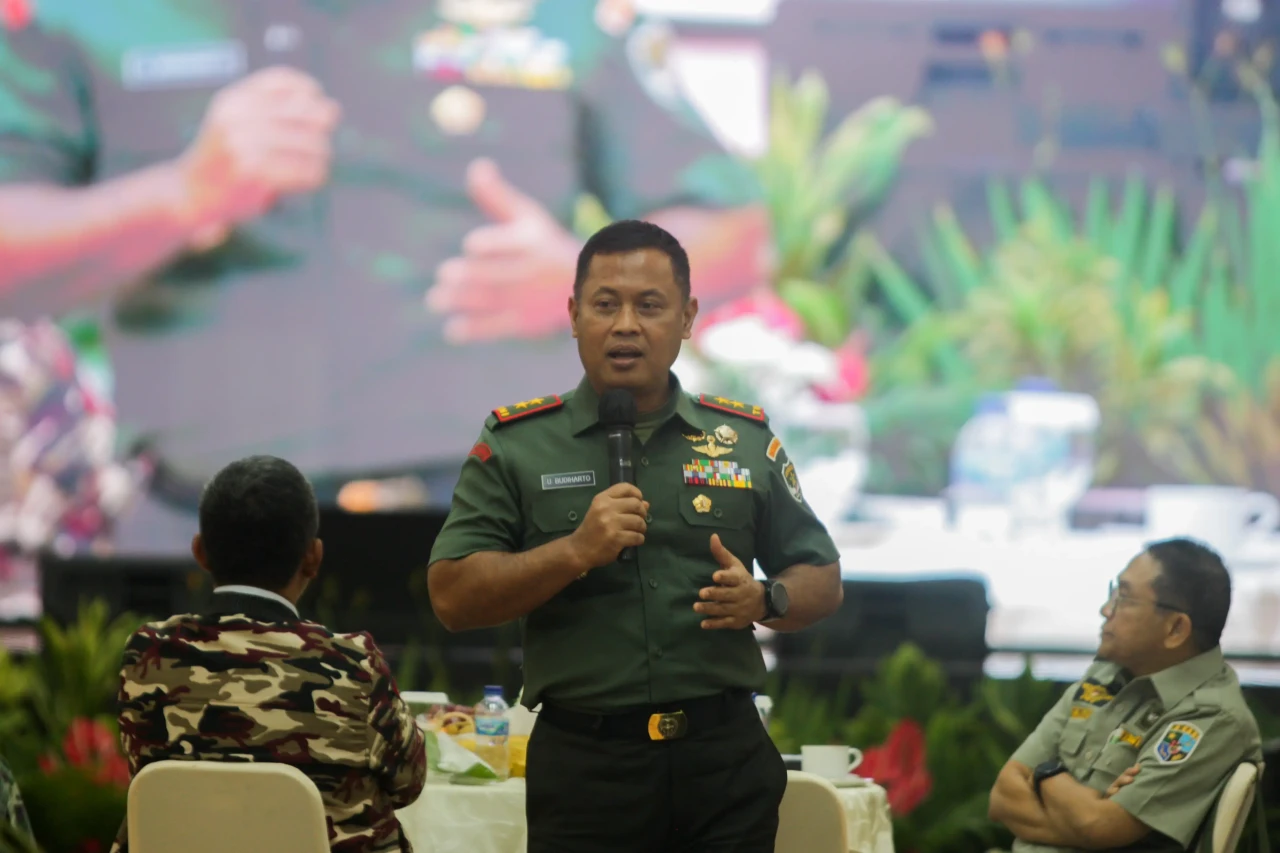 Momen Pangdam Jaya Ngopi...