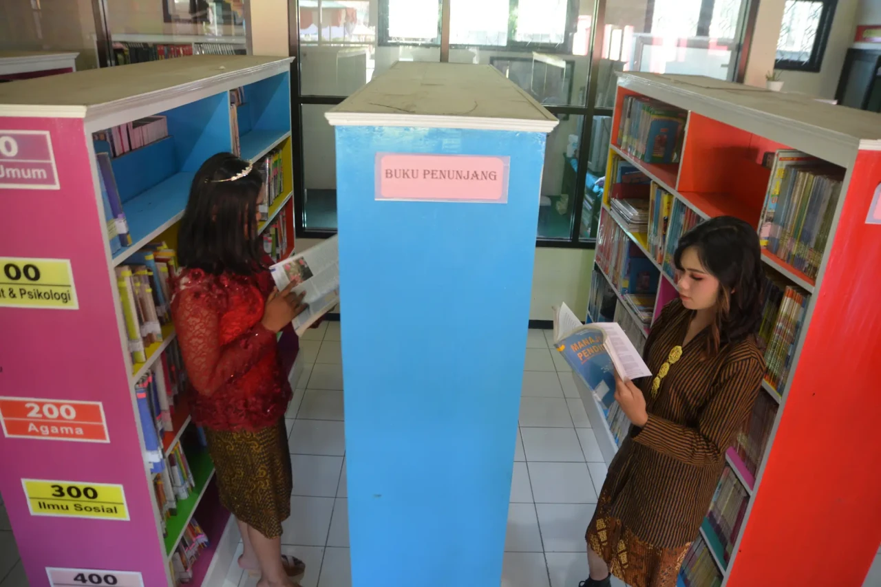 Mengunjungi SMPN 2 Tengaran,...