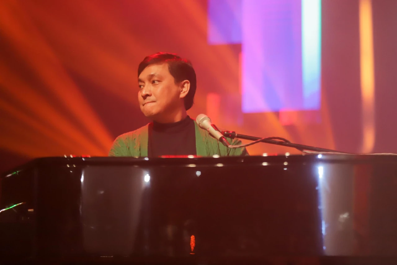 Bawakan Lagu Andai Dia...