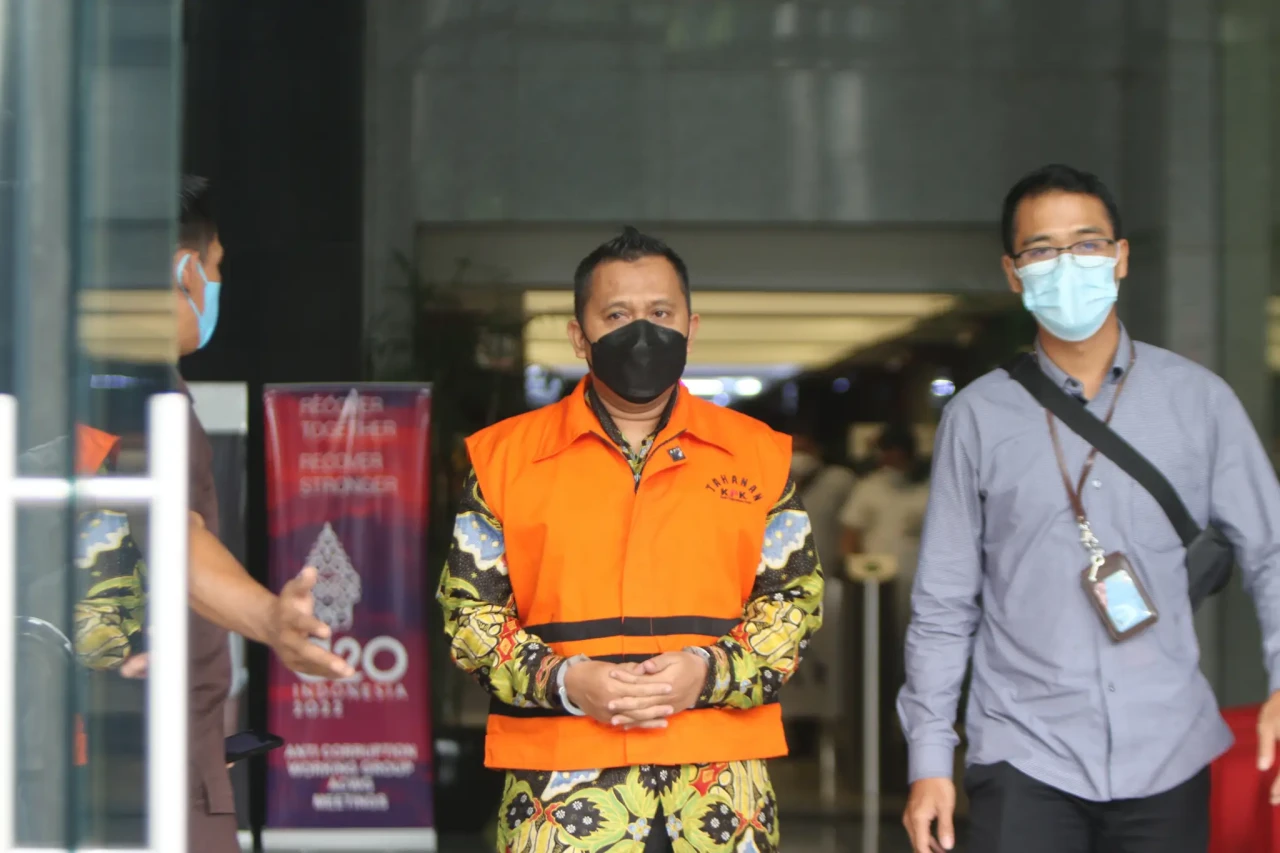 Terdakwa Dirut Borneo...