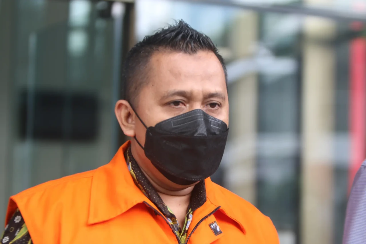 Terdakwa Dirut Borneo...