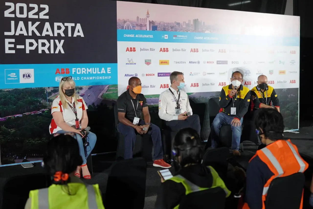 DHL Dukung Balapan Formula...