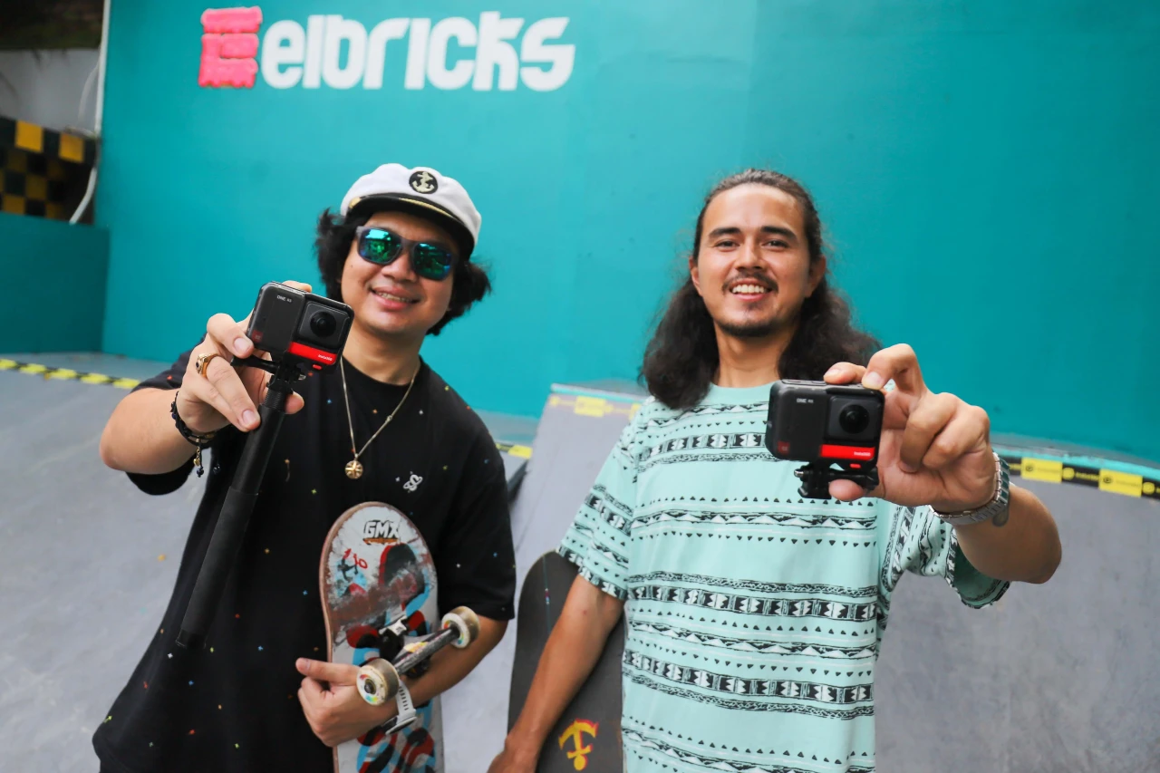 Kamera Aksi Insta360...