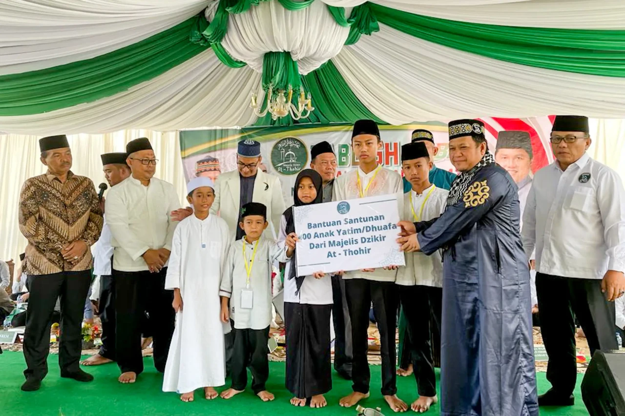 Majelis Dzikir At-Thohir...