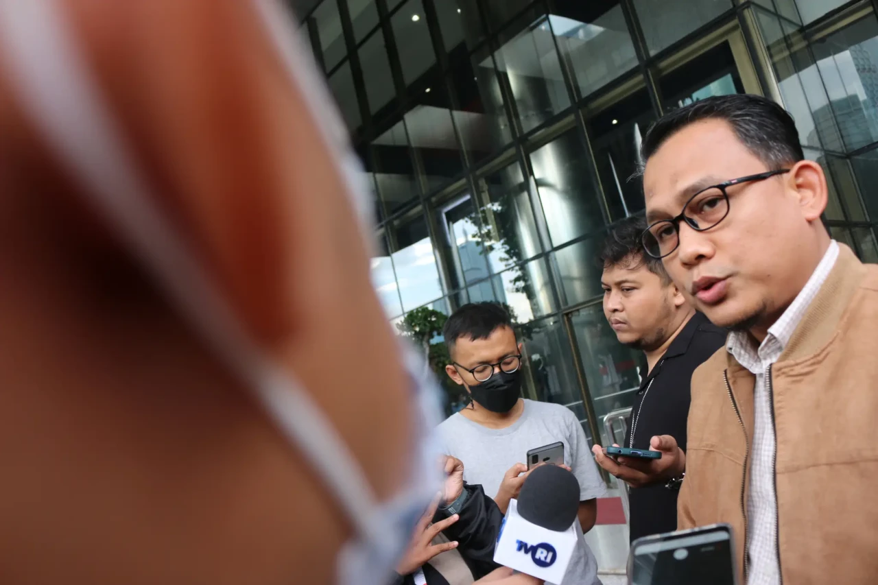 KPK Beberkan Perkembangan...