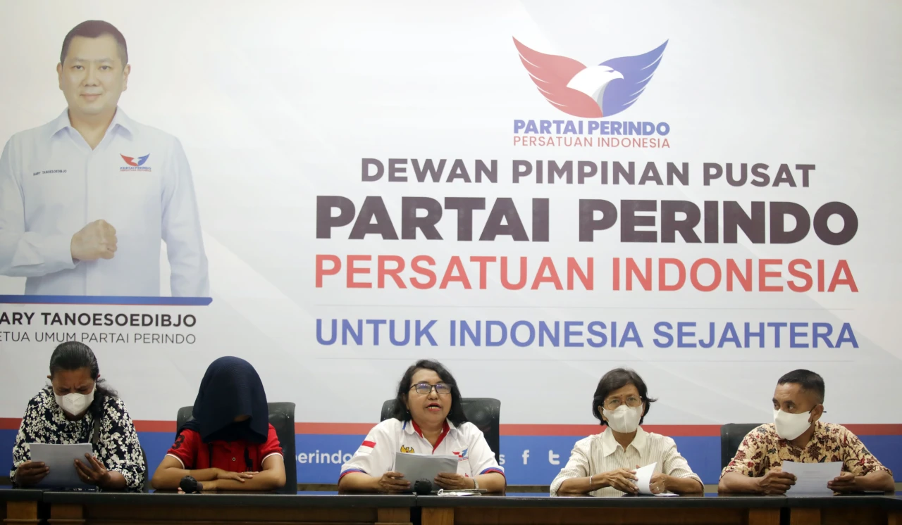 Relawan Perempuan dan...