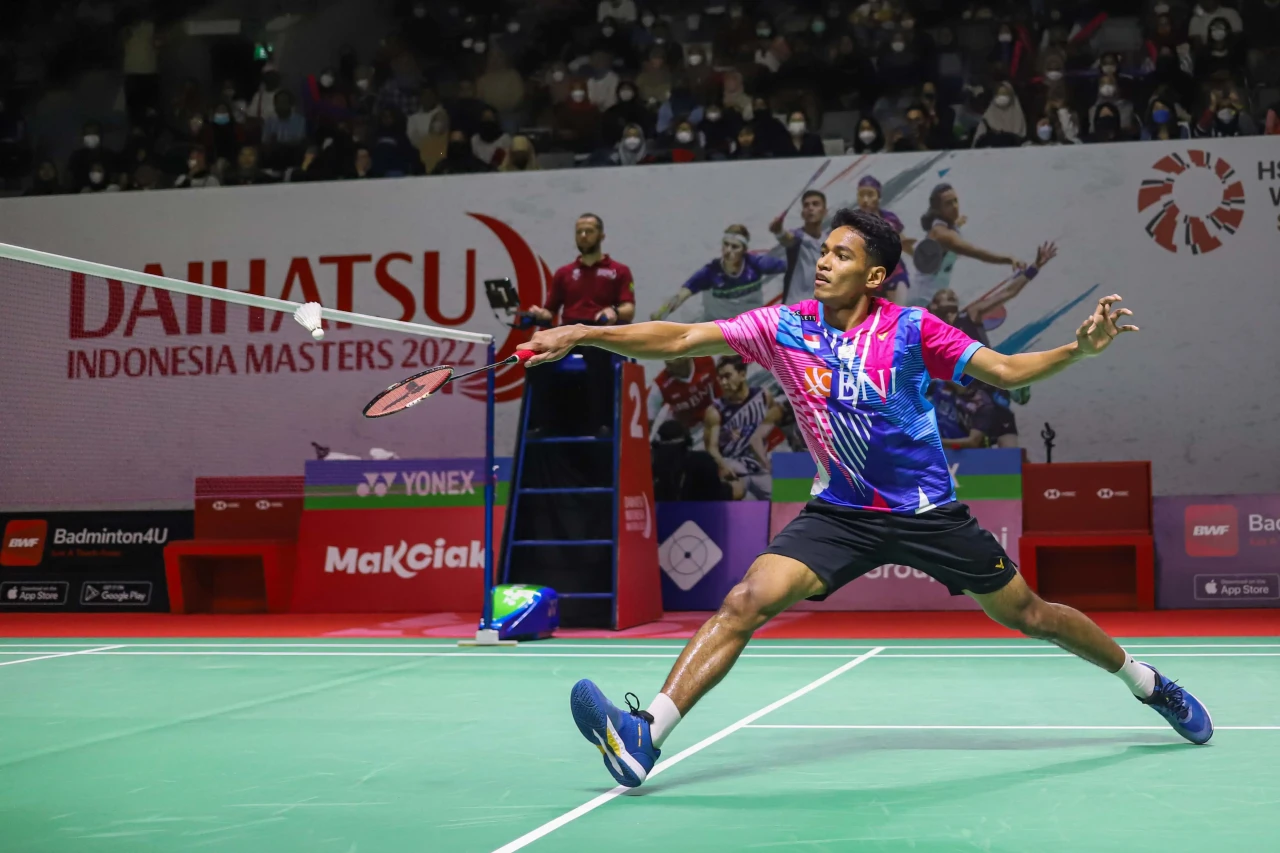 Menang Lagi, Chico Aura...