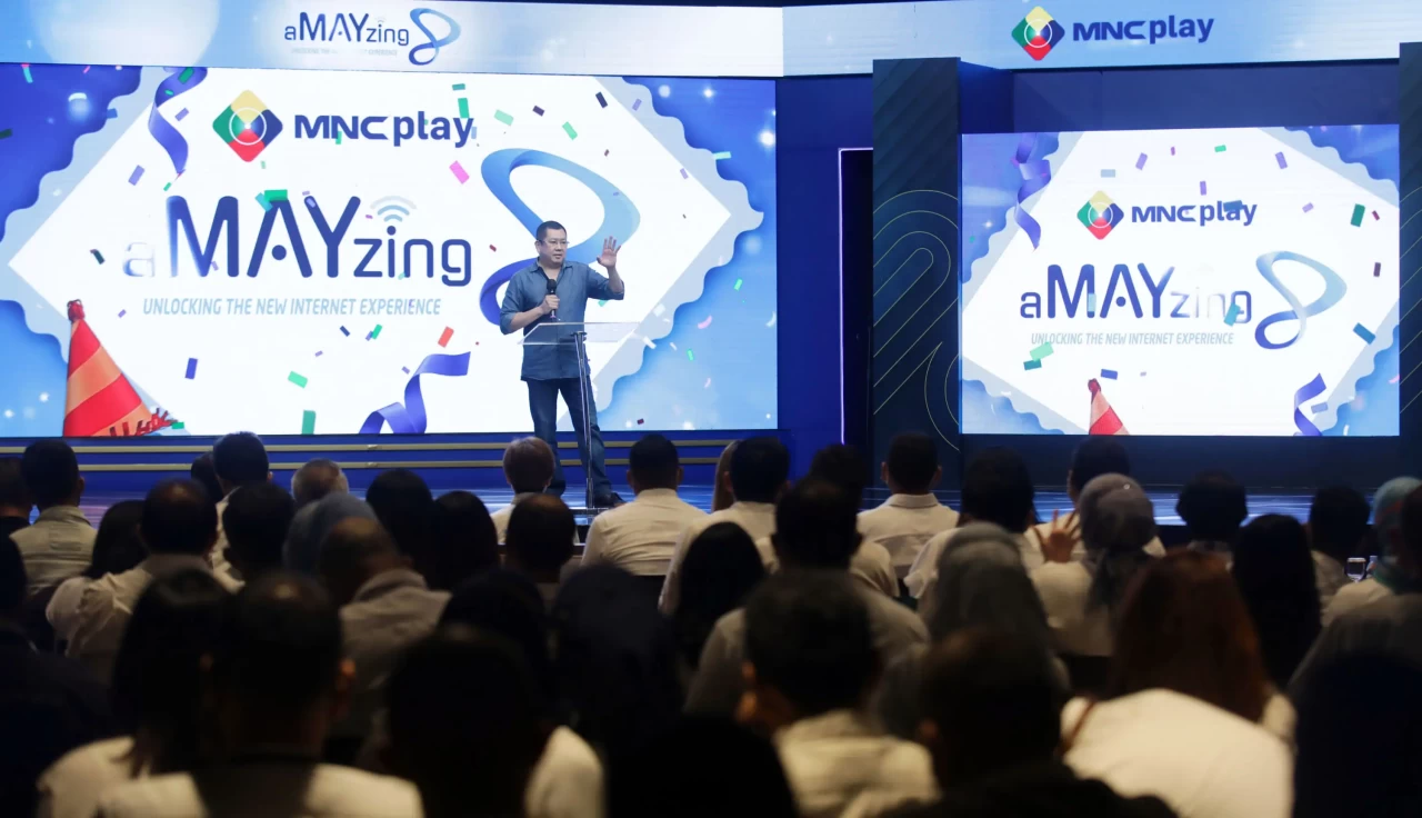 aMAYzing 8 Awards Celebration...