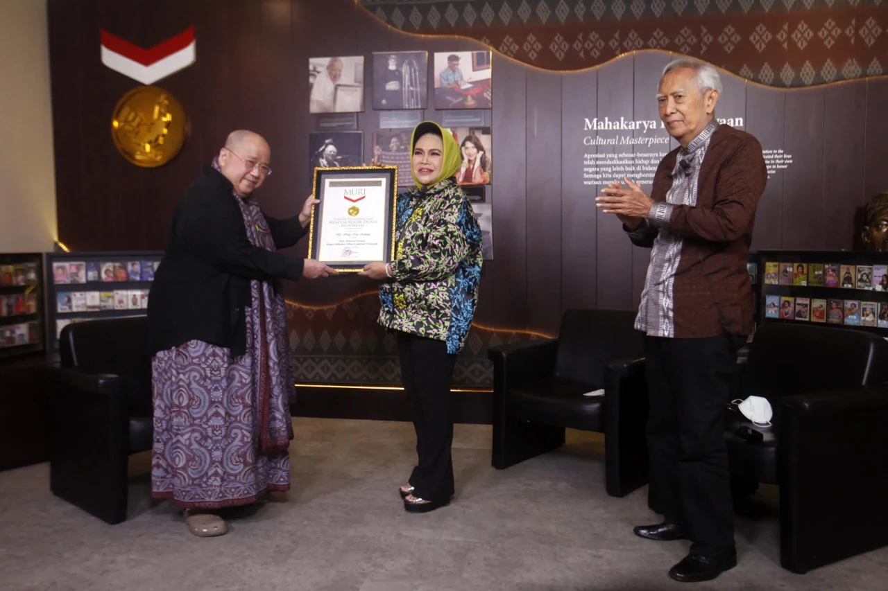 Hasilkan 150 Album,...