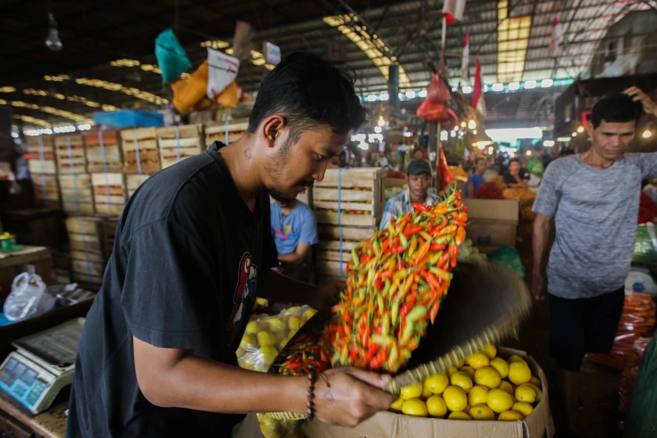 Makin Pedas, Harga Cabai...