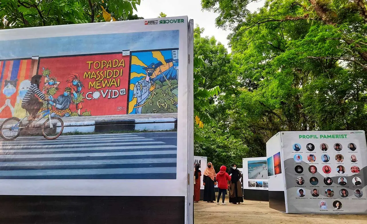 UKMF Unhas Gelar Pameran...