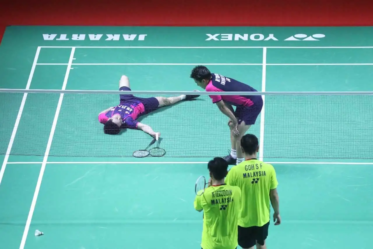 Jinakkan Ganda Putra...