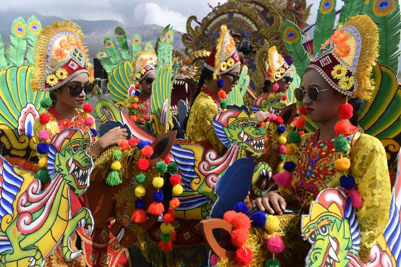 Warna-Warni Pagelaran...