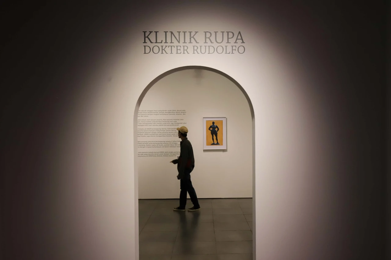 Mengunjungi Pameran...