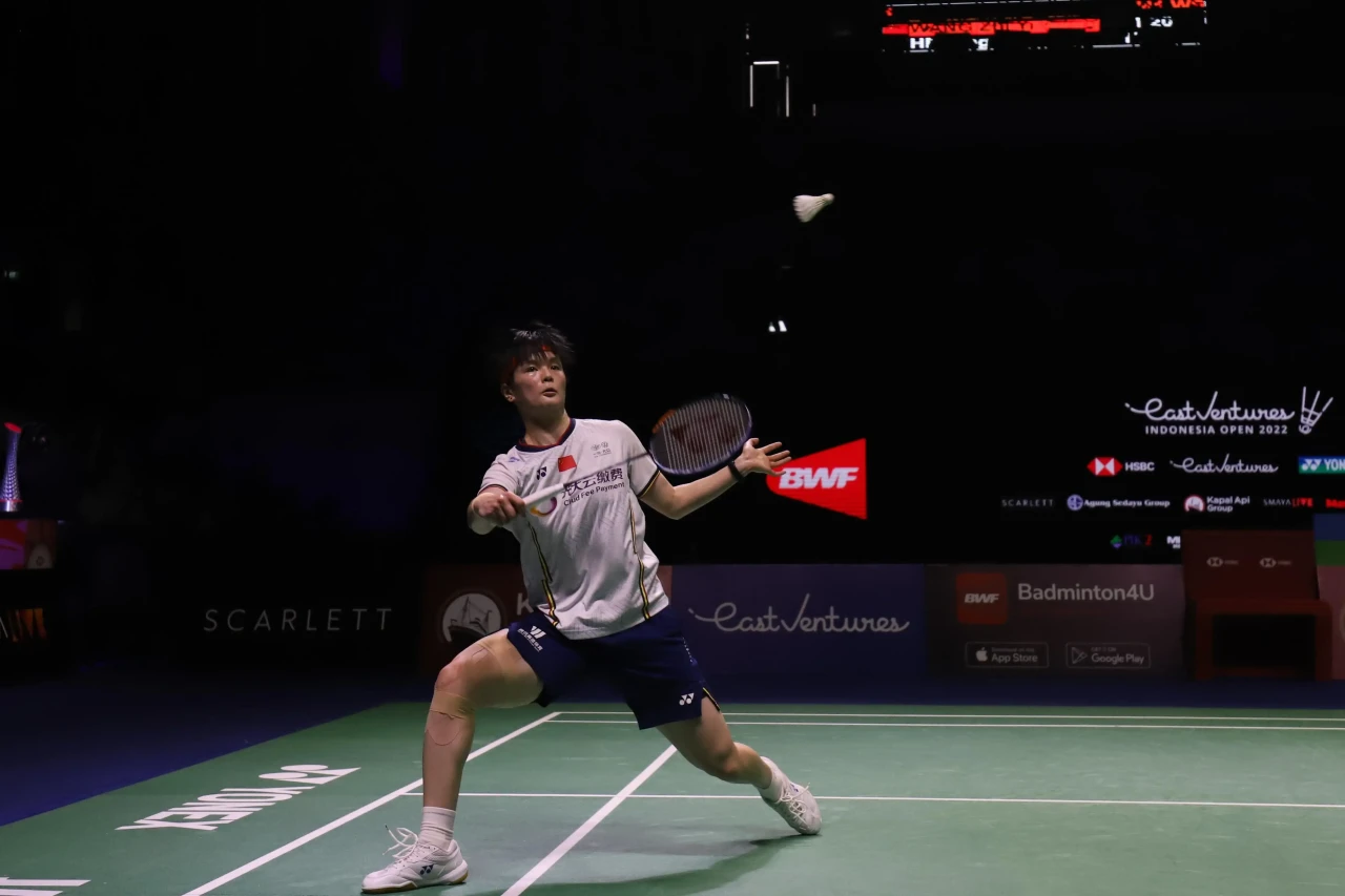 Wang Zhi Yi Melaju ke...