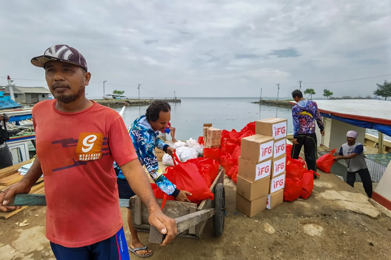 Gelar Bakti Sosial,...