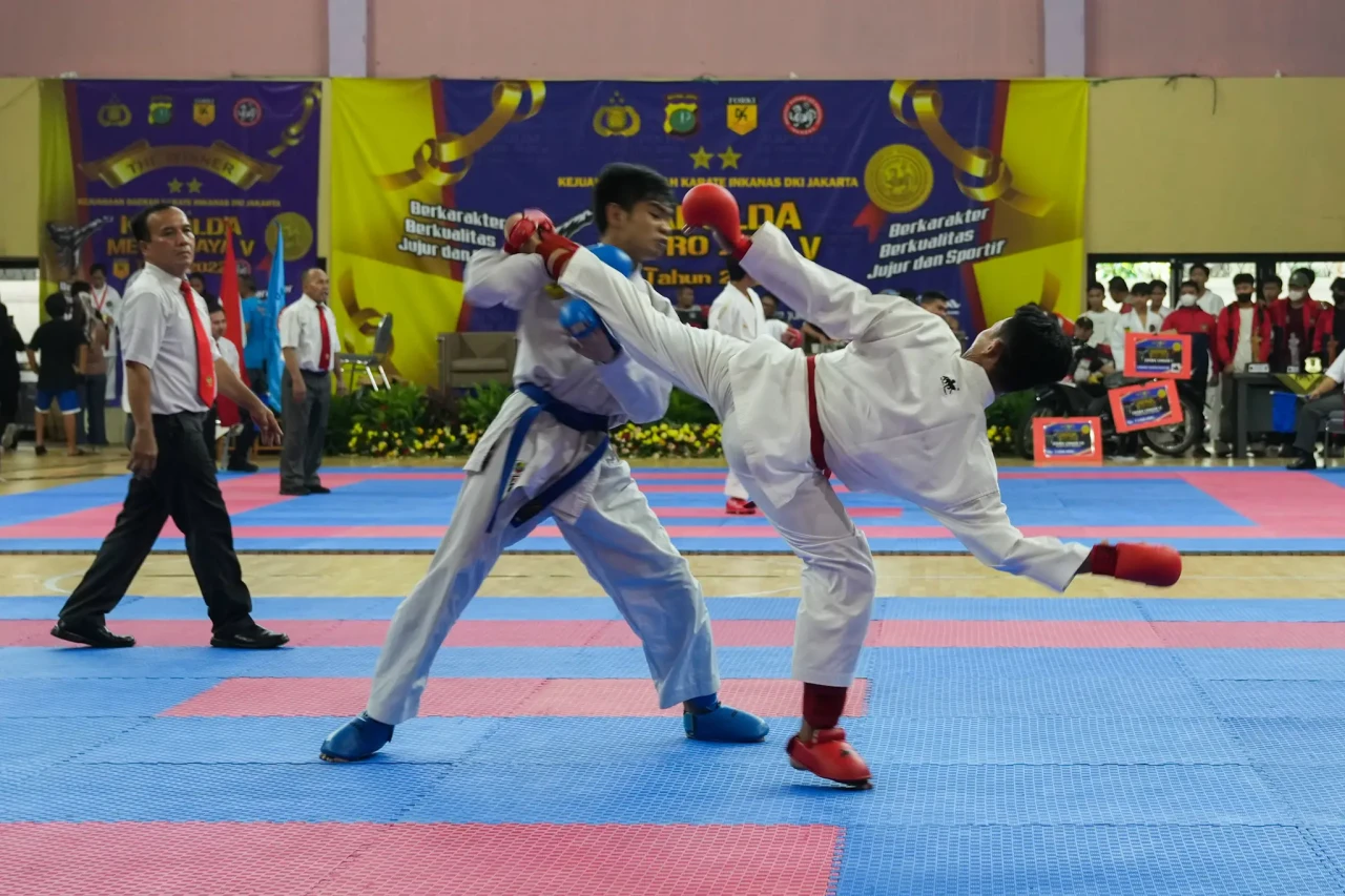 554 Karateka Bersaing...