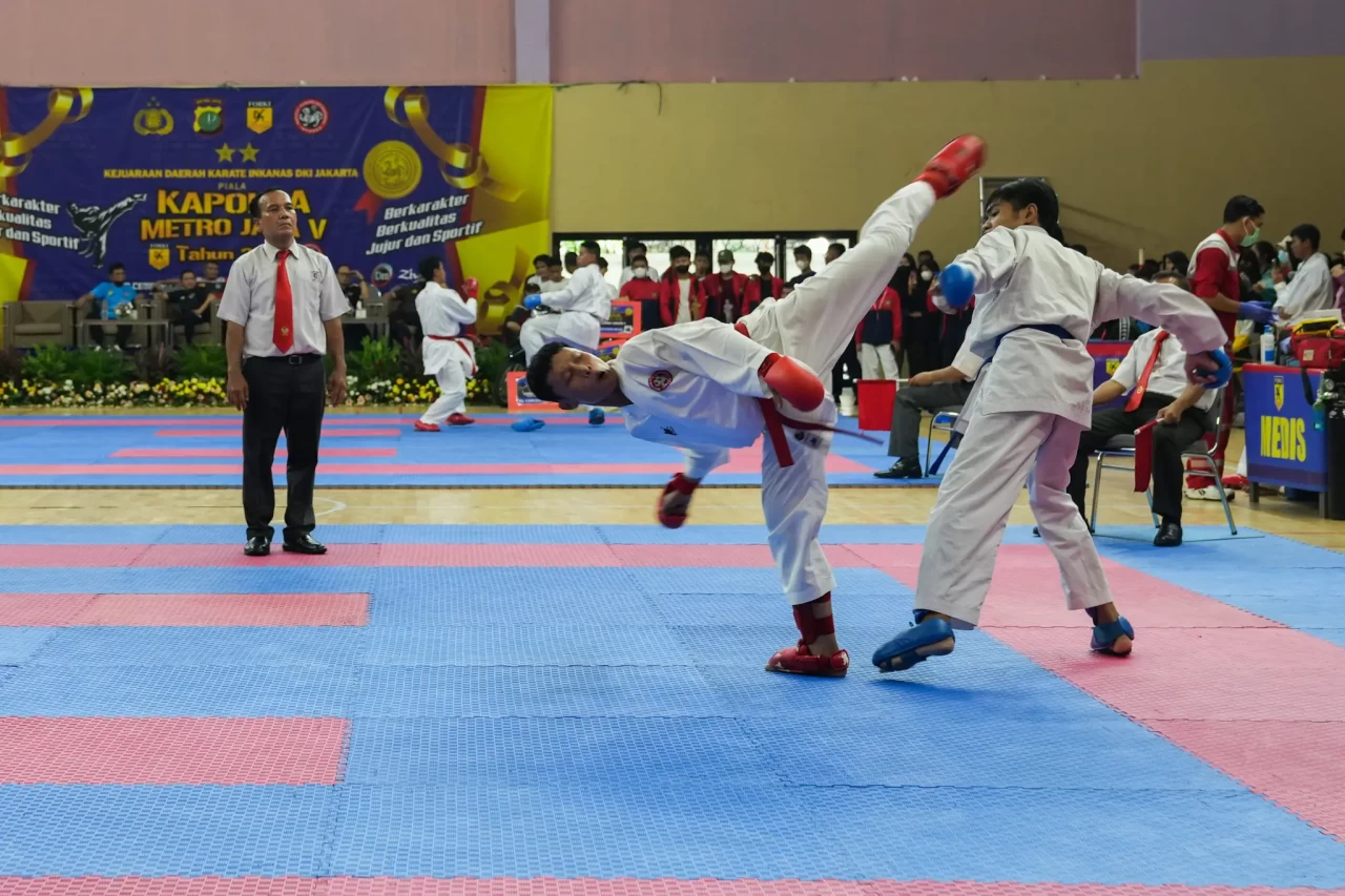 554 Karateka Bersaing...